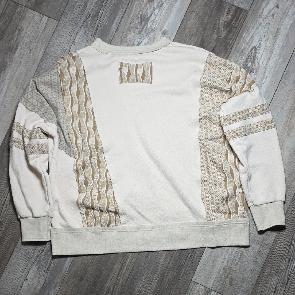 BKE x BUCKLE | Pieced Knit Panels & Raw Edge Pullover Crewneck Sweater - Picture 6 of 10